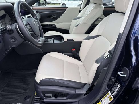Used 2025 Lexus ES 350 w/ Premium Package FWD image 13