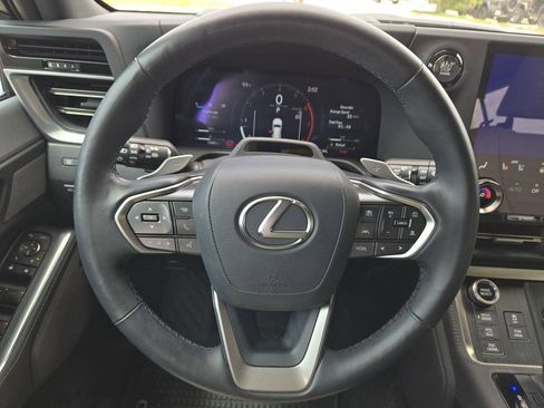 Used 2024 Lexus GX 550 AWD/4WD image 14