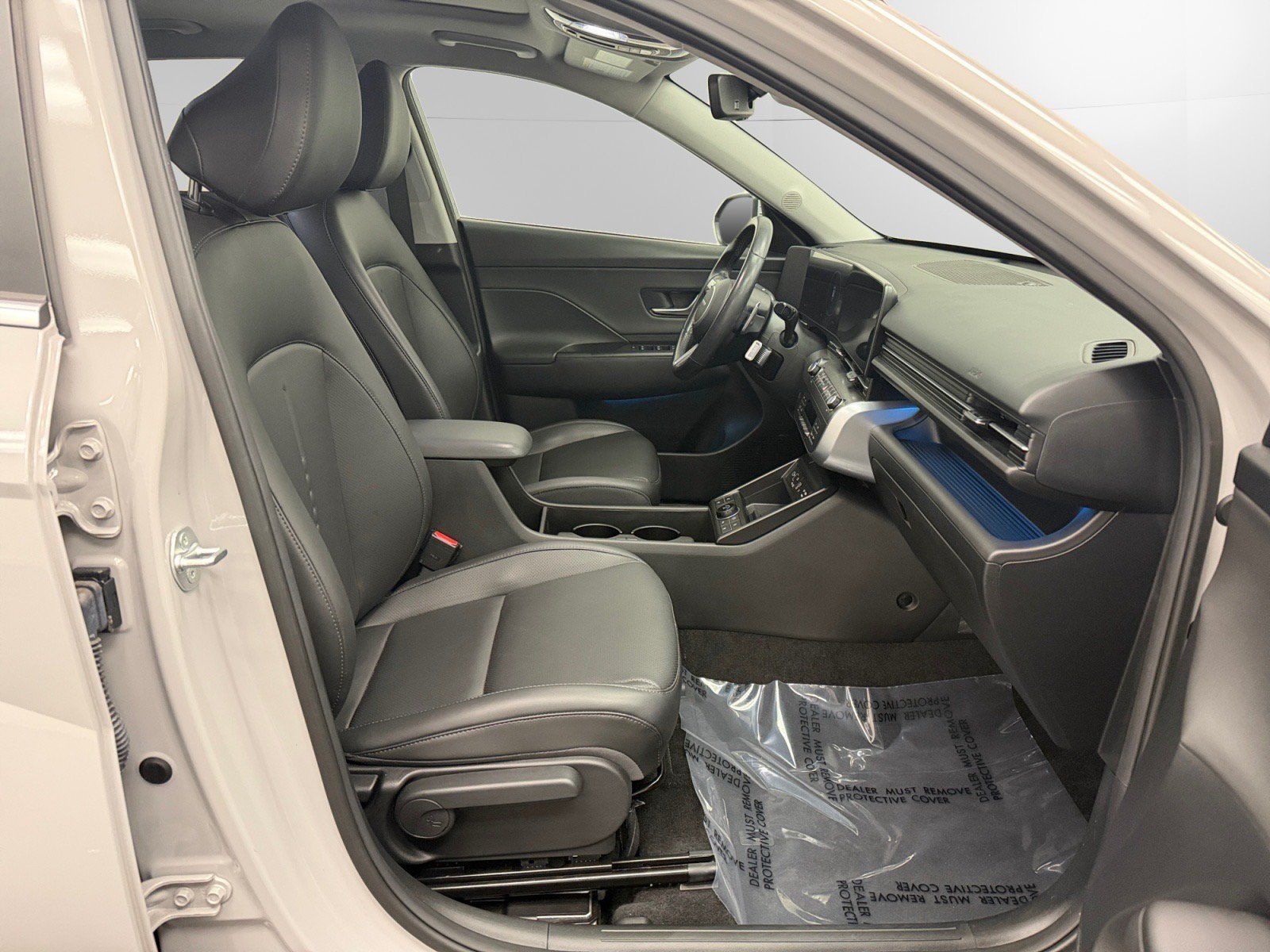 Used 2024 Hyundai Kona Limited AWD/4WD image 15