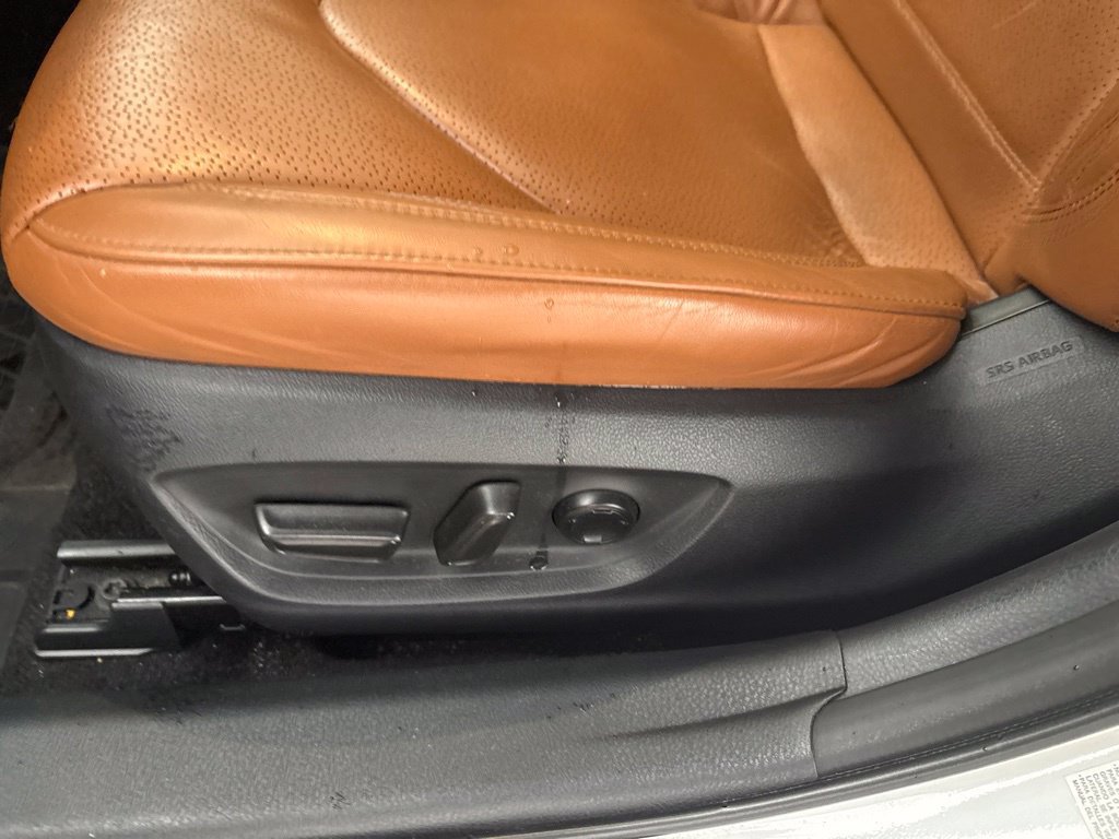 Used 2019 Toyota Avalon Limited w/ Advanced Safety Package FWD image 12