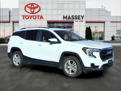 Used 2024 GMC Terrain SLE w/ Driver Convenience Package