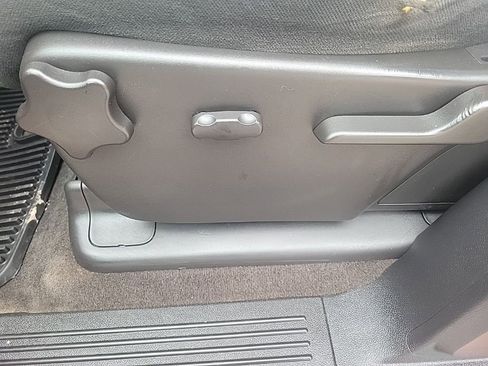 Used 2011 GMC Sierra 1500 SLE w/ Power Tech Package image 17