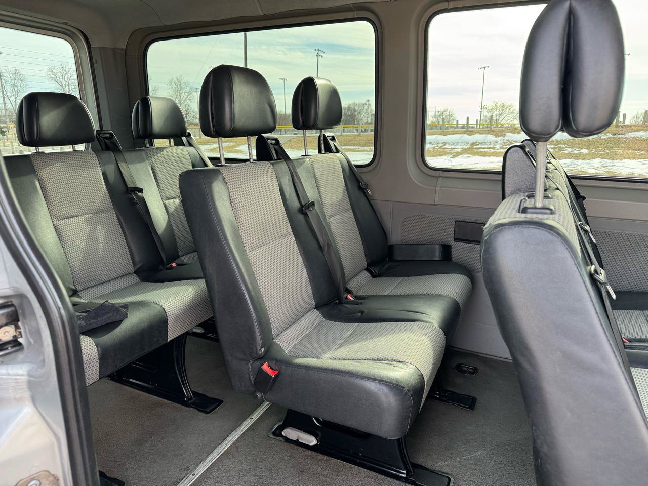 Used 2007 Dodge Sprinter 2500 w/ Cooling Group RWD image 14
