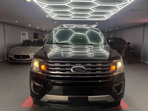 Used 2019 Ford Expedition XLT w/ Cargo Package RWD image 4