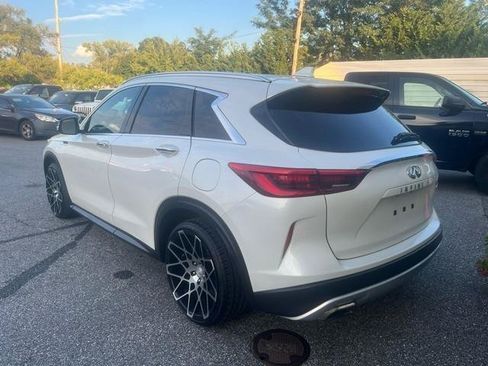 Used 2019 INFINITI QX50 Essential w/ Sensory Package AWD/4WD image 6