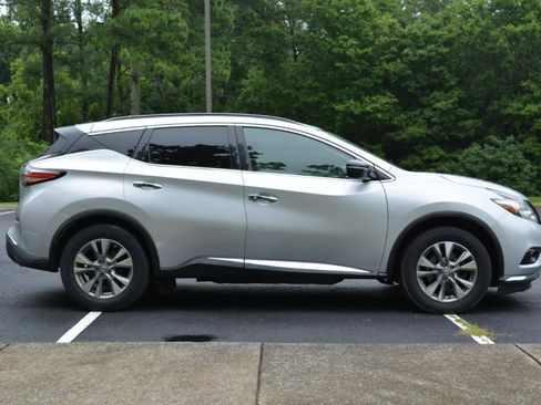 Used 2015 Nissan Murano SV w/ Premium Package FWD image 4