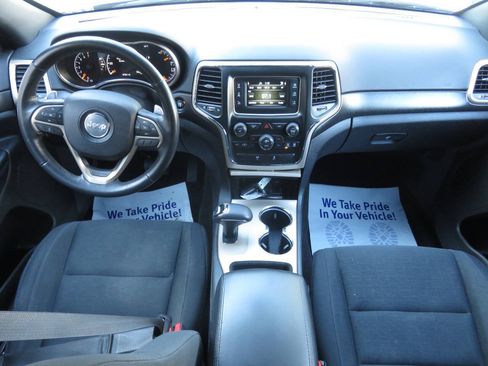 Used 2015 Jeep Grand Cherokee Laredo w/ Quick Order Package 23E AWD/4WD image 12