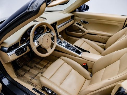 Used 2015 Porsche 911 Carrera S image 45