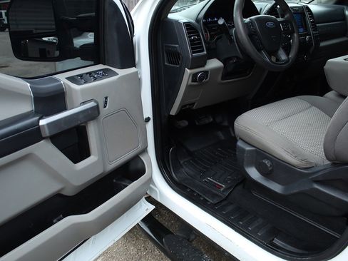 Used 2022 Ford F250 XLT image 16