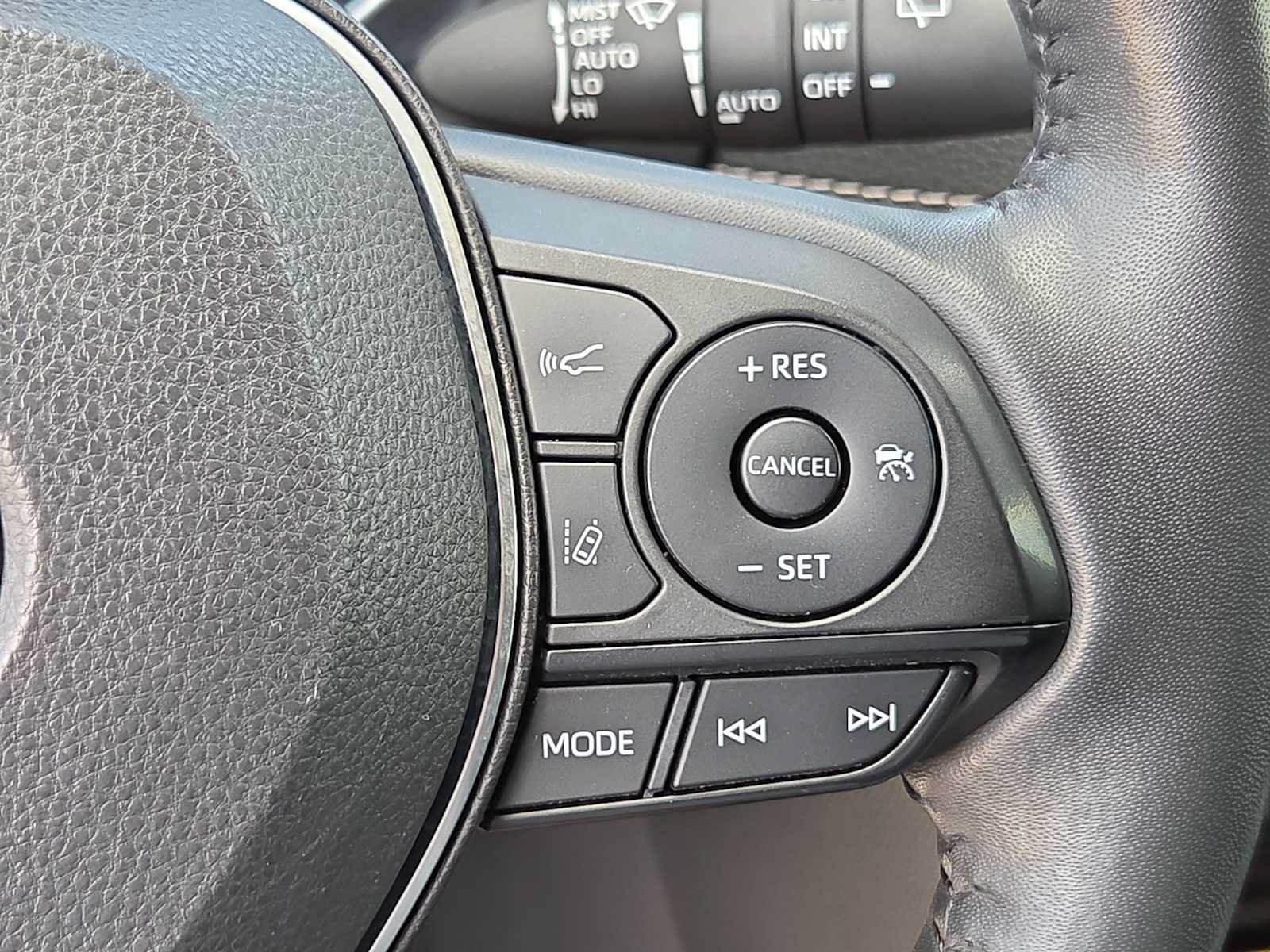 Certified 2022 Toyota RAV4 Limited FWD image 23