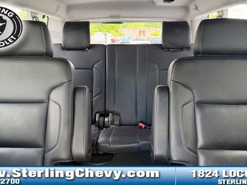 Used 2016 Chevrolet Suburban LT RWD image 14
