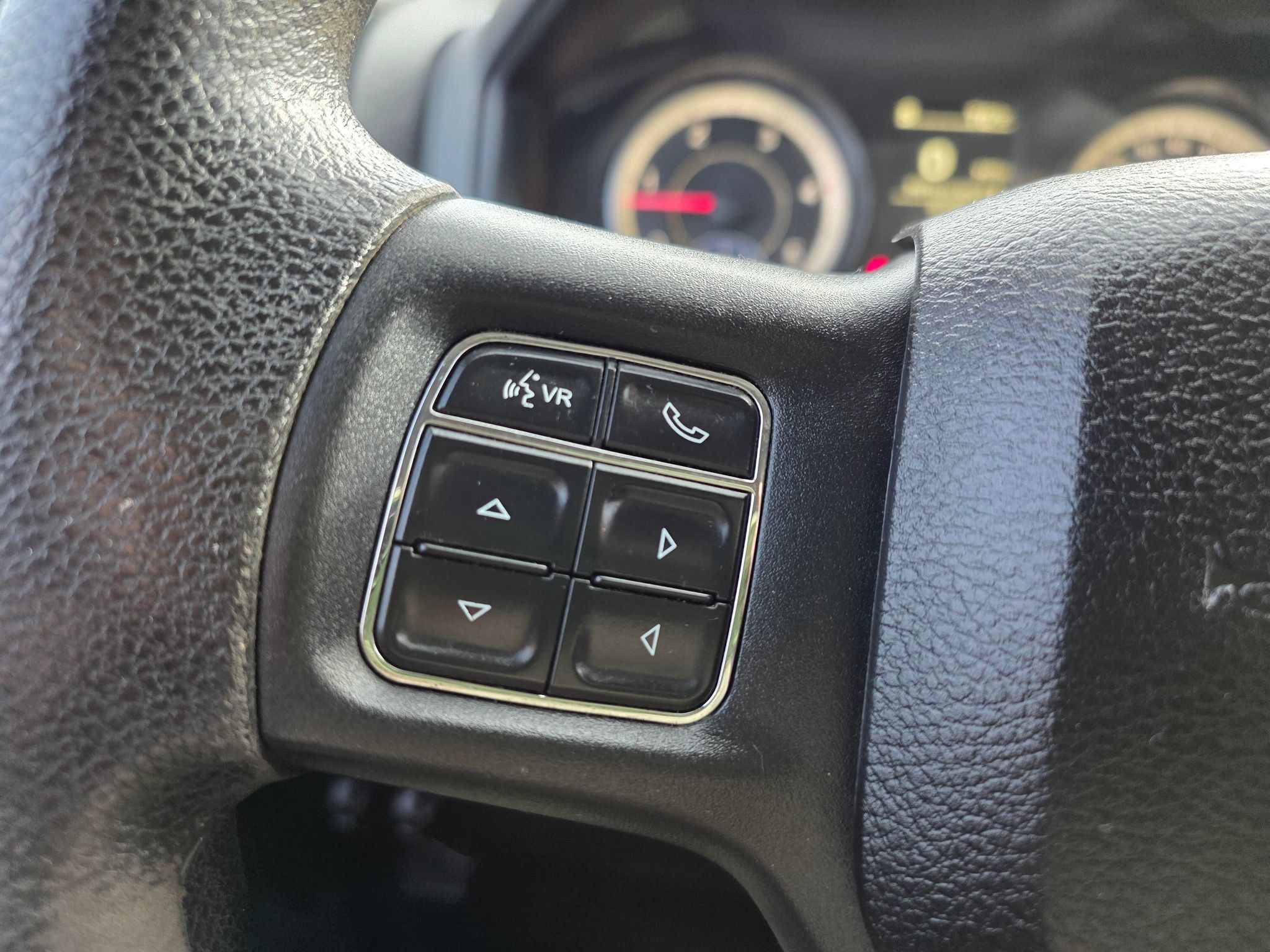Used 2017 RAM 2500 SLT AWD/4WD image 21