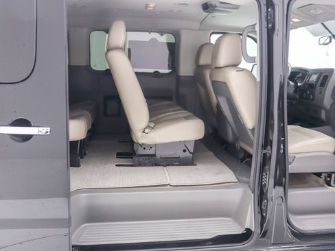 Used 2016 Nissan NV 3500 SL RWD image 13