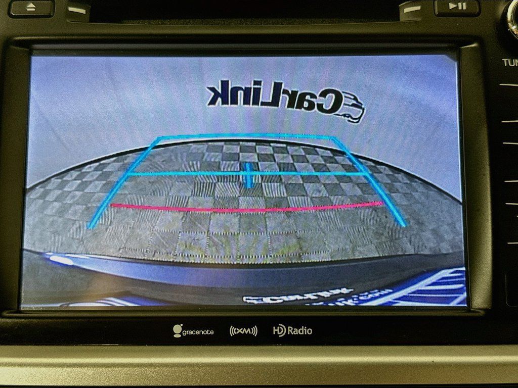 Used 2016 Toyota Highlander XLE FWD image 17