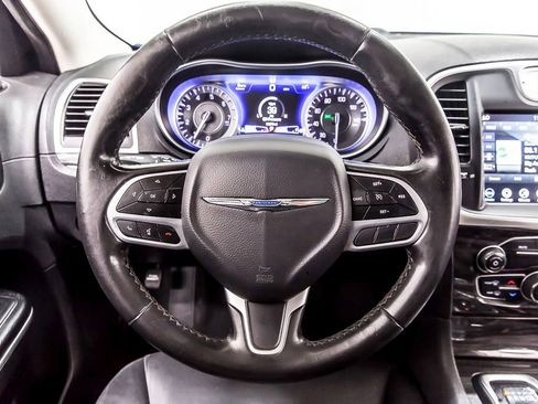 Used 2020 Chrysler 300 Touring w/ Sport Appearance Package image 21