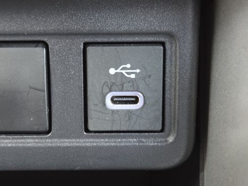 Used 2024 Toyota Corolla Cross L FWD image 4
