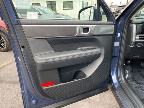 Used 2025 Hyundai Santa Fe SEL image 18