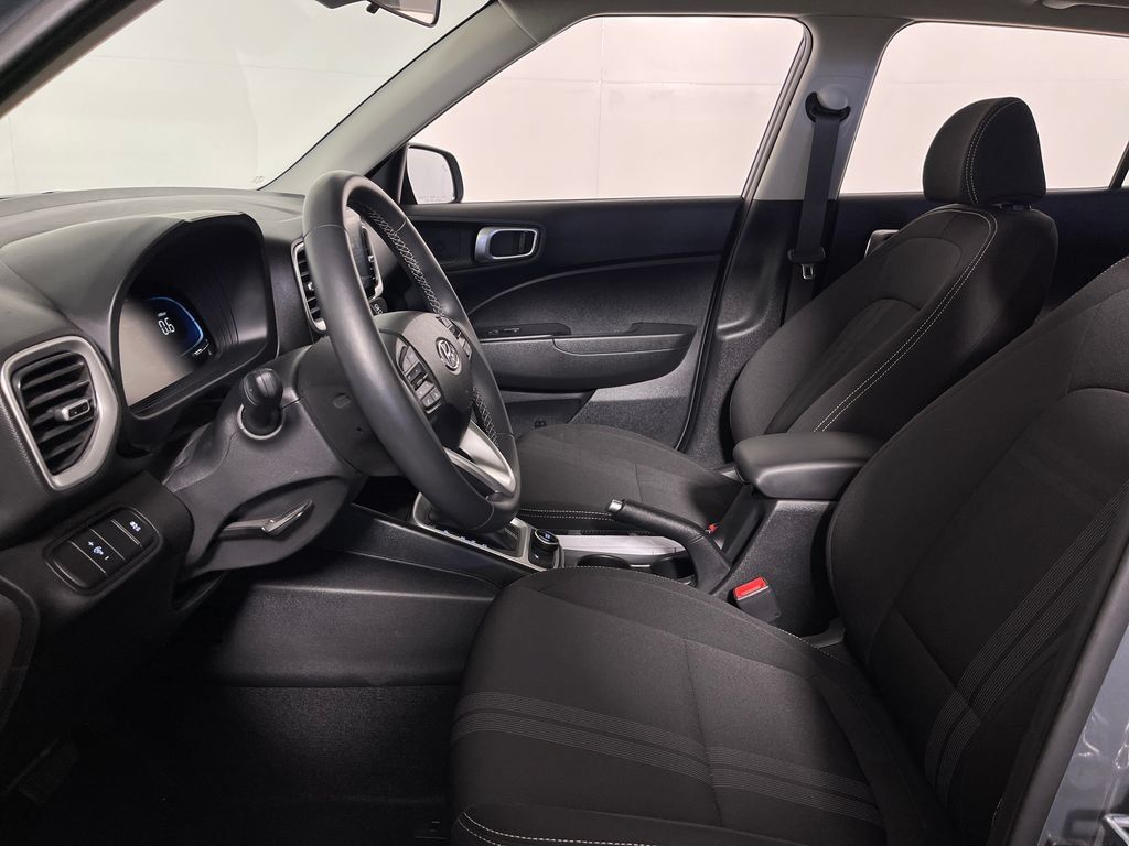 Certified 2026 Hyundai Venue SEL FWD image 13