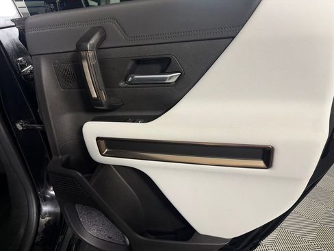 Used 2025 GMC Hummer EV 2X AWD/4WD image 30