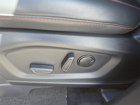 Used 2025 Ford Explorer ST-Line image 23