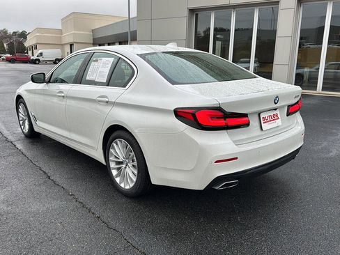 Used 2022 BMW 530i w/ Executive Package image 3