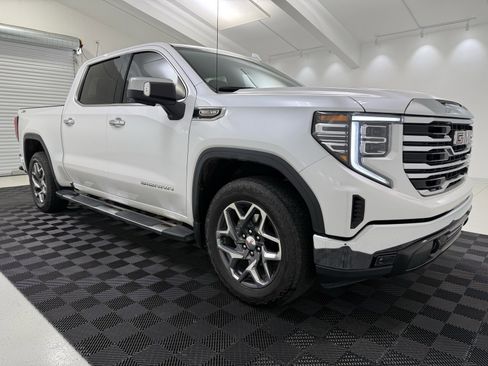 Used 2023 GMC Sierra 1500 SLT w/ SLT Premium Package image 1