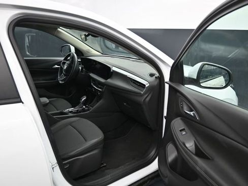 Used 2025 Buick Encore GX Preferred image 33