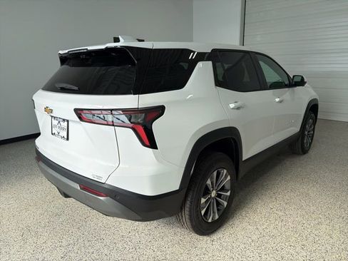 New 2026 Chevrolet Equinox LT w/ Safety and Technology Package image 4