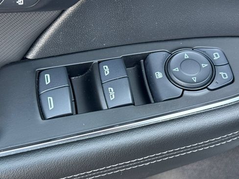 Used 2024 Buick Envision Preferred AWD/4WD image 11