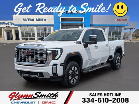 Used 2024 GMC Sierra 2500 Denali AWD/4WD image 1