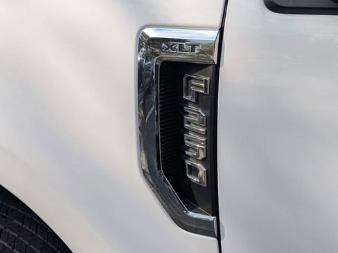 Used 2019 Ford F250 XLT image 10
