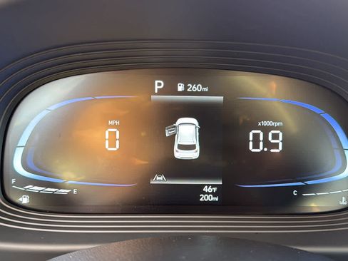 Used 2025 Hyundai Venue SEL image 16