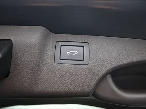 Used 2017 Hyundai Santa Fe Sport w/ 2.4L Tech Package 04 image 28