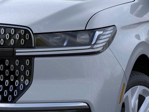 New 2025 Lincoln Navigator L Reserve image 18