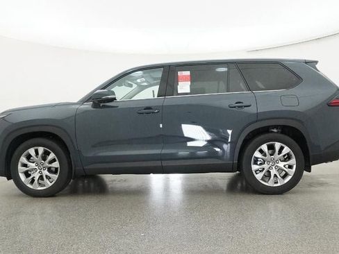 New 2026 Toyota Grand Highlander Limited image 19