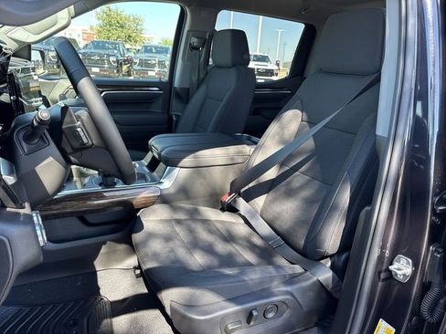 New 2026 GMC Sierra 1500 Elevation image 24