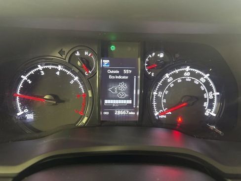 Used 2023 Toyota 4Runner SR5 Premium w/ Moonroof Package AWD/4WD image 18