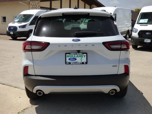 New 2025 Ford Escape SE image 16
