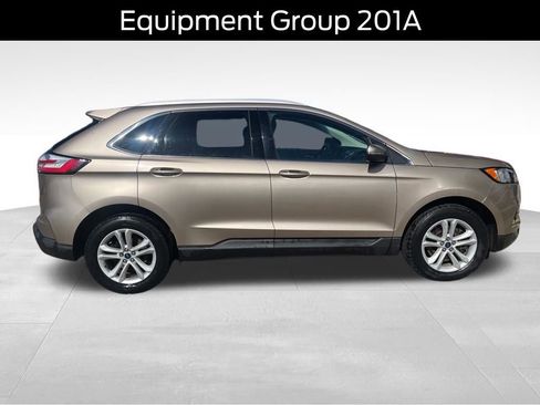 Used 2020 Ford Edge SEL w/ Convenience Package image 9