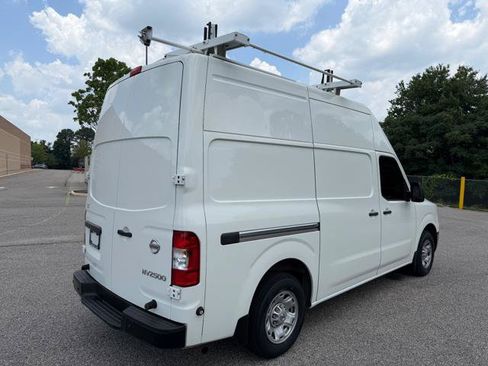 Used 2018 Nissan NV 2500 SV RWD image 4