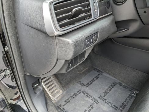 Used 2022 Honda Accord Sport image 17