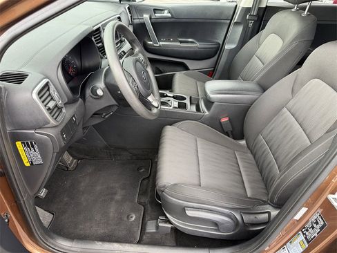 Used 2019 Kia Sportage LX image 11