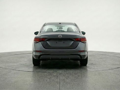 Used 2025 Nissan Sentra S image 6