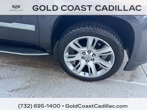 Used 2017 Cadillac Escalade ESV Luxury image 6