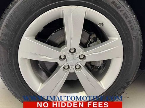 Used 2018 Land Rover Range Rover Velar S image 9