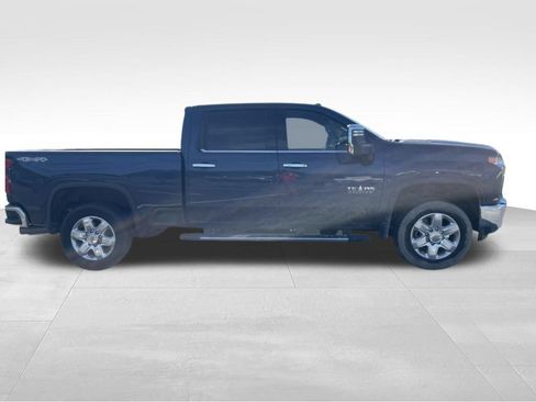 Used 2022 Chevrolet Silverado 2500 LTZ w/ LTZ Texas Edition AWD/4WD image 2