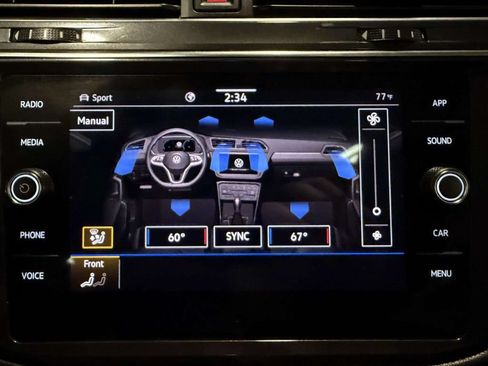 Used 2023 Volkswagen Tiguan SE AWD/4WD image 36
