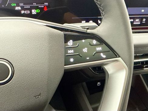 Used 2025 Audi A6 e-tron Premium Plus w/ Premium Plus image 13