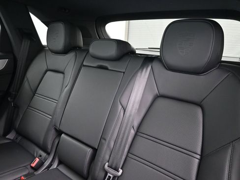 New 2026 Porsche Cayenne image 6