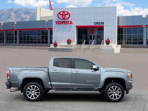 Used 2022 GMC Canyon Denali AWD/4WD image 3